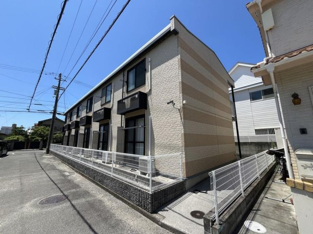レオパレスラ　プランタン　Ⅱの外観