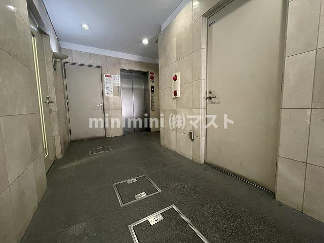 ＳＨＩＮＥ＆ＳＨＩＮＥ５５のロビー