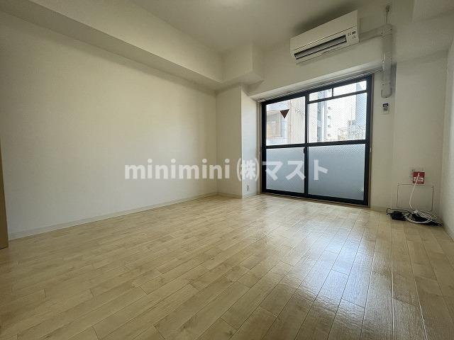 ＳＨＩＮＥ＆ＳＨＩＮＥ５５の居間・リビング