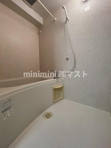 ＳＨＩＮＥ＆ＳＨＩＮＥ５５の浴室