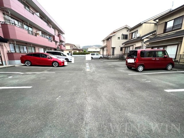 ライフパーク・瑞雲の駐車場