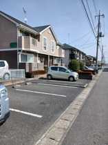車をお持ちの方に嬉しい駐車場付きの物件です