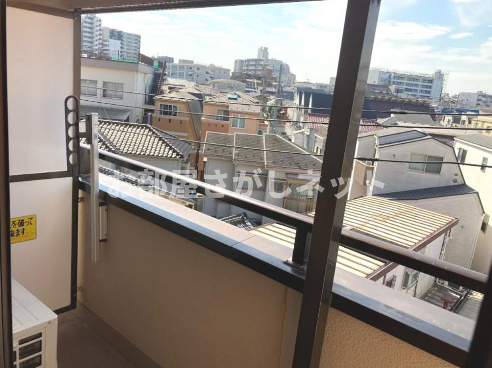 ドミール板橋本町【おとり物件なし】#学生・社会人にオススメ！初期費用分割払いOK！のバルコニー