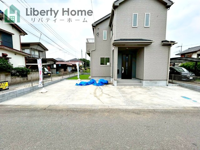 阿見町うずら野2丁目　新築戸建の駐車場