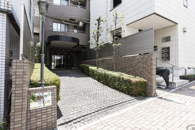 アミスタ小石川のエントランス