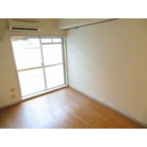 こちらの居間で趣味の時間をお楽しみください