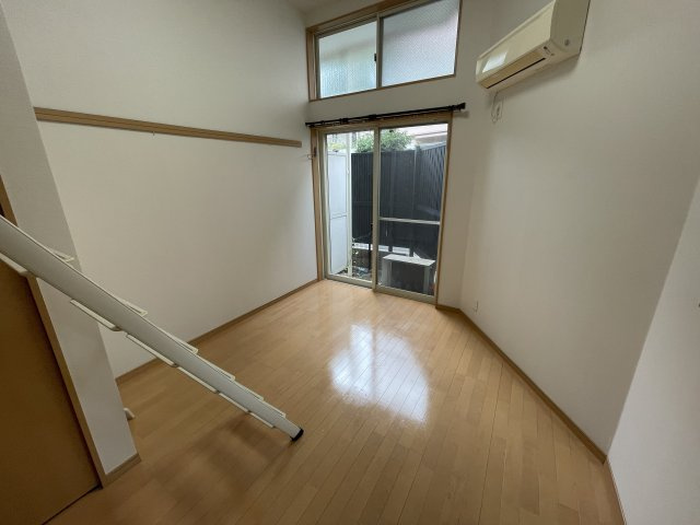 中はこのようになっています