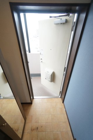 クレスト南町の玄関|当日の見学大歓迎！