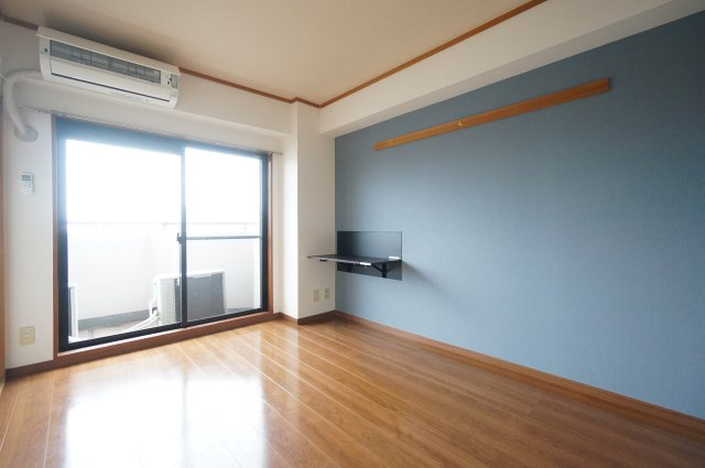 クレスト南町の洋室|水曜日、営業時間外もご相談ください！