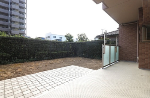 イトーピア香櫨園酒蔵通りの庭