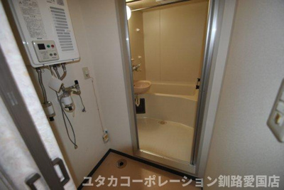 【脱衣所】 | ◆収益物件◆富士マンション浪花　411号室