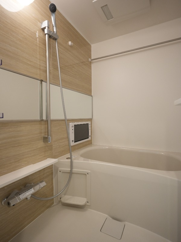 プレジオ城東の浴室