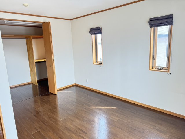 焼津市　大住　中古住宅　4LDKの洋室