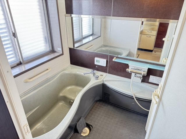 焼津市　大住　中古住宅　4LDKの浴室