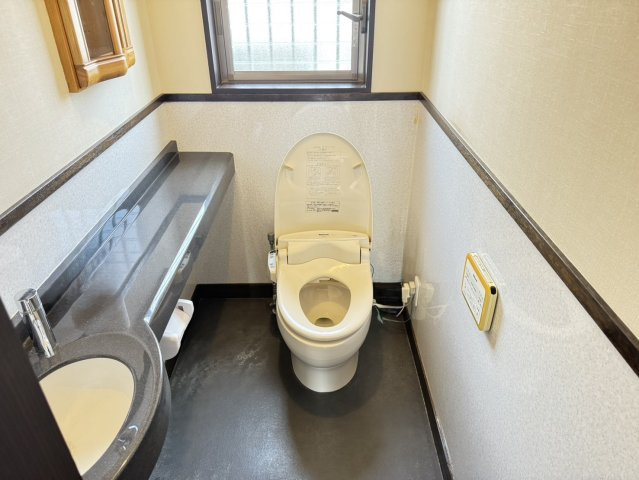 焼津市　大住　中古住宅　4LDKのトイレ