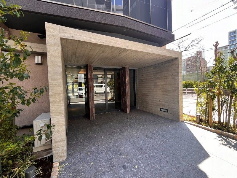 クレイシアIDZ上野のエントランス