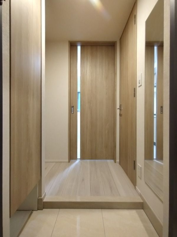 クレイシアIDZ上野の玄関