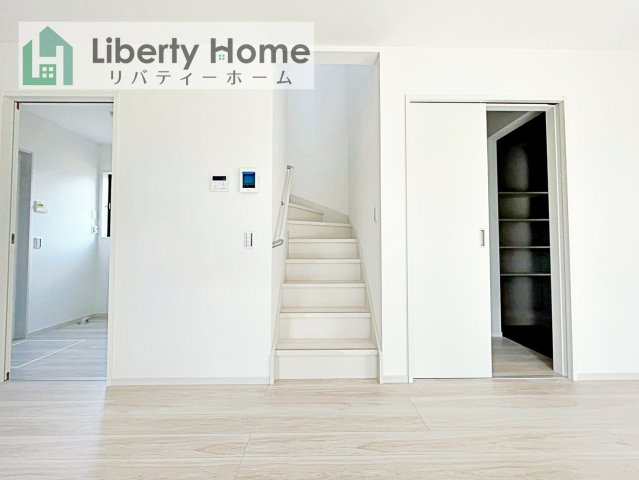つくば市要4期　新築戸建　2号棟の内装