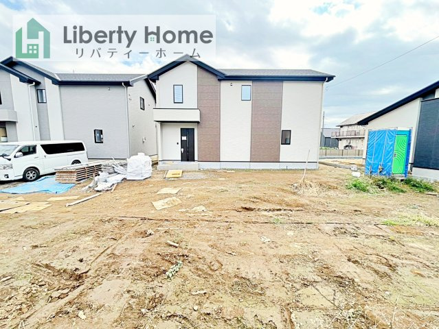 つくば市要4期　新築戸建　2号棟の駐車場
