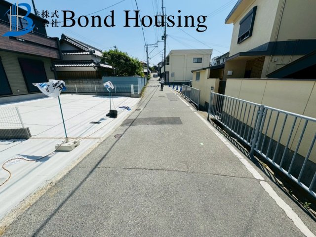 2way可能　並列2台駐車可能　魚住町中尾　全2棟　1号棟のその他