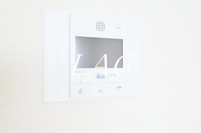 【設備】 | トーシンフェニックス南麻布 | モニター付きインターホンです。