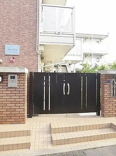 【エントランス】 | レオパレスリバーパークⅡ