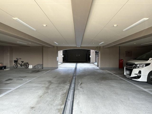 ライオンズマンション須磨妙法寺の駐車場