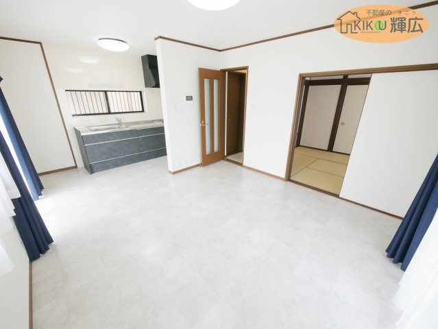 姫路市勝原区宮田　中古戸建の居間・リビング|照明器具新調