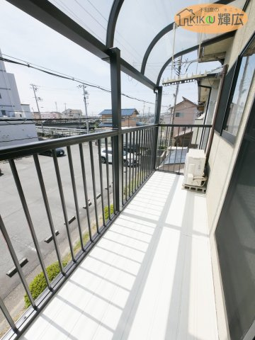 姫路市勝原区宮田　中古戸建のバルコニー|塗装済み