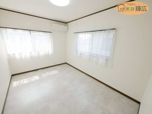 姫路市勝原区宮田　中古戸建の子供部屋|クロス、床張替