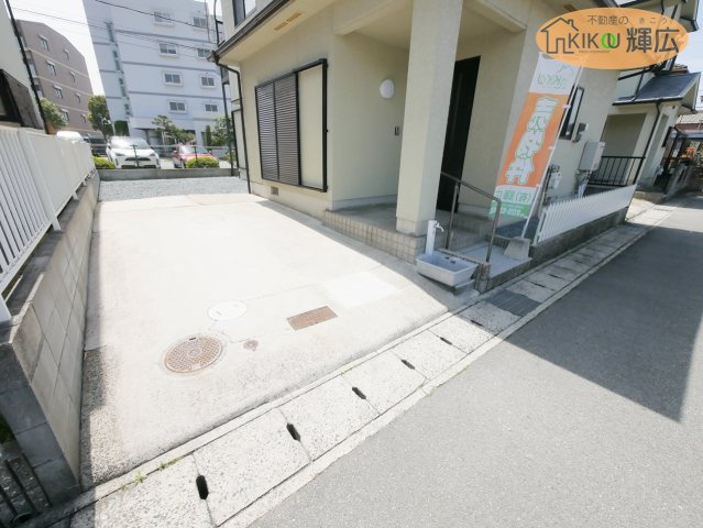 姫路市勝原区宮田　中古戸建の駐車場
