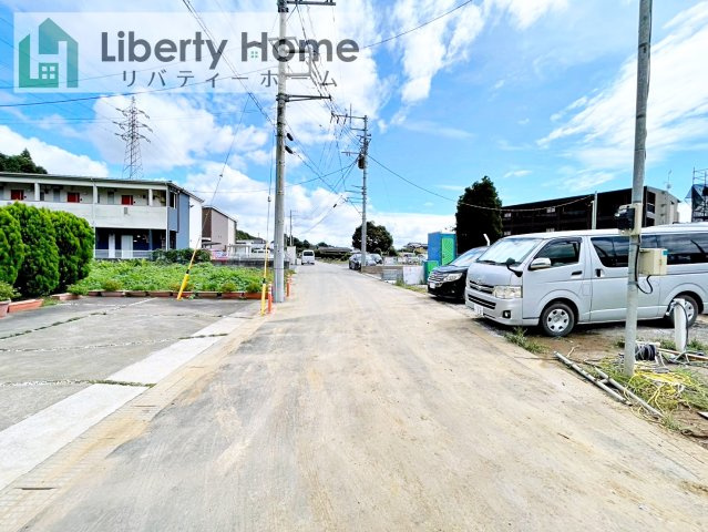 つくば市要4期　新築戸建　1号棟の前面道路含む現地写真