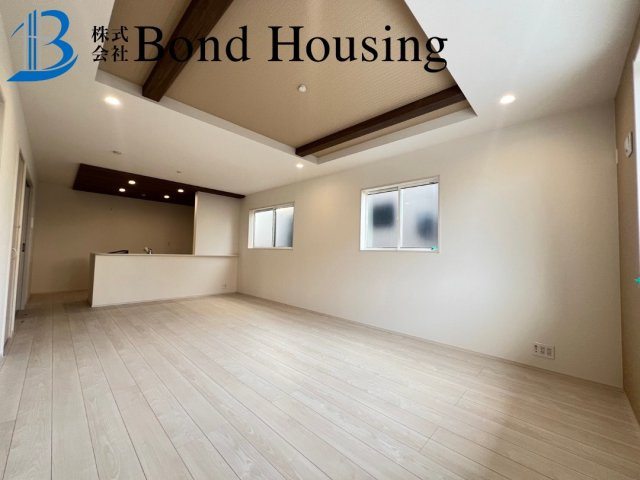 SICあり　並列3台駐車可能　魚住町中尾　全2棟　2号棟のその他