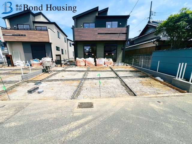 SICあり　並列3台駐車可能　魚住町中尾　全2棟　2号棟のその他