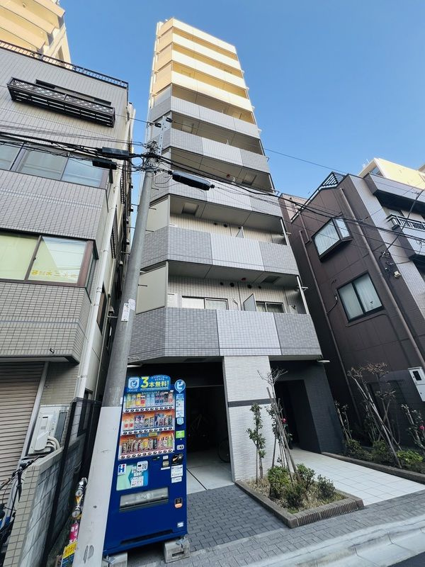 グランフォース入谷の外観