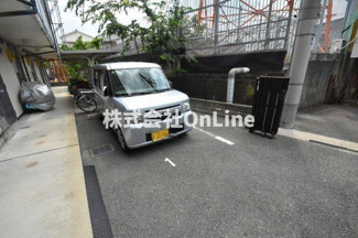 【駐車場】