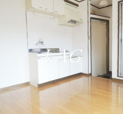 【居間・リビング】 | チェリーハイツ | 洋室のお部屋です。