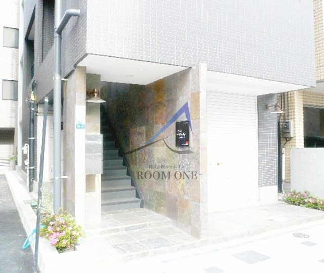 リブリ・Autumn storyのエントランス|エントランスです。