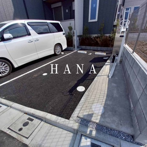 セレスティア江戸川Ⅱの駐車場