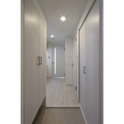 【玄関】 | フォーリアライズ阿波座WEST