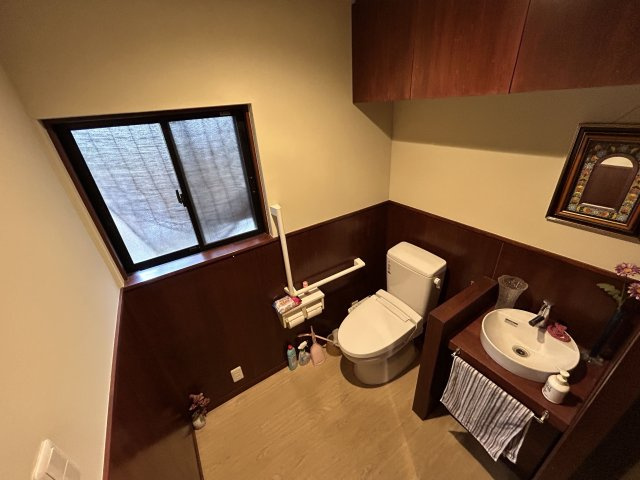 【内装】 | 柳川市大和町塩塚 | 車いす対応のトイレで安心です。