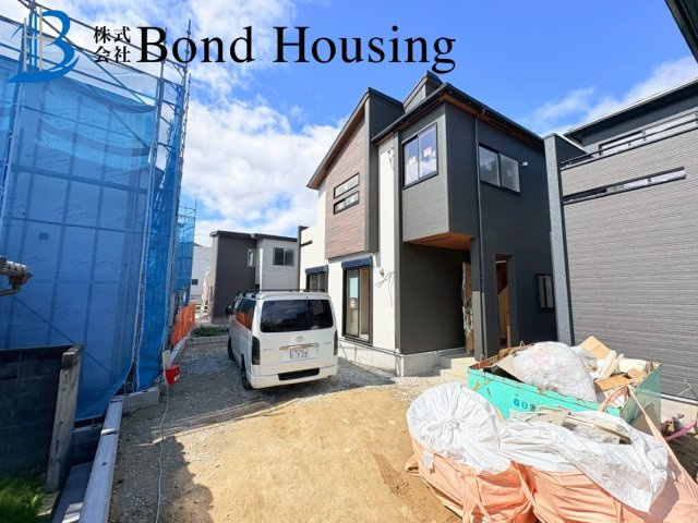 全3区画　並列2台駐車可能　魚住町中尾　1号棟　新築戸建の前面道路含む現地写真