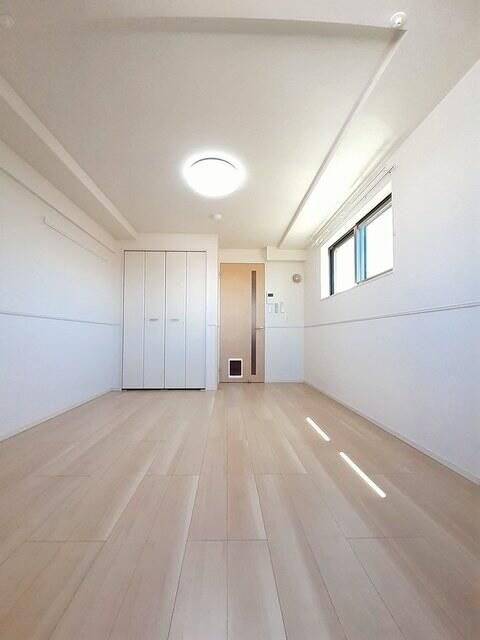 フォーシーズン蓮根の寝室