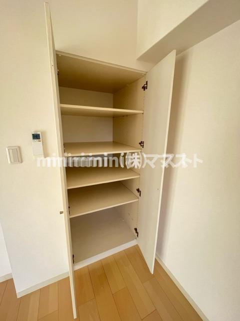 エルセレーノ上本町レジデンスの収納|別部屋参考写真