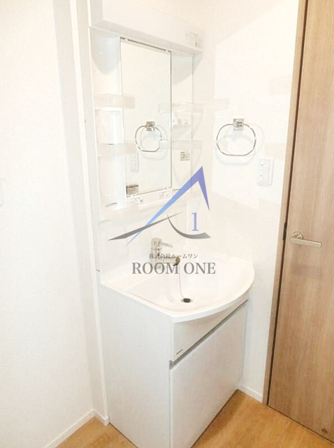 フィールドヴィレッジ横濱の洗面所|独立洗面台です。