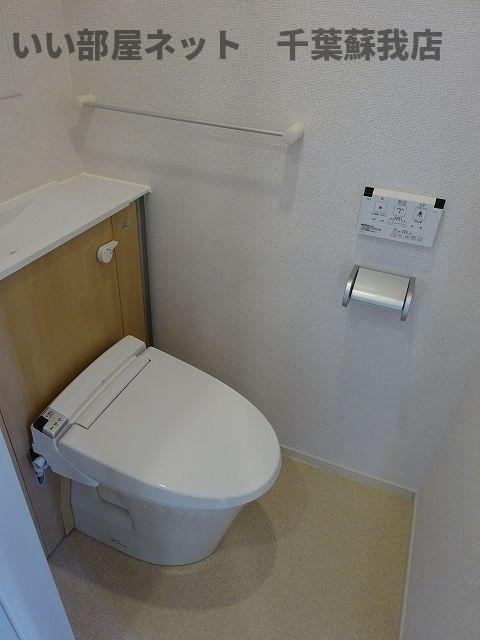 プランドールのトイレ|落ち着いた色調のトイレです