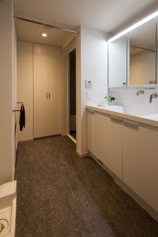 【独立洗面台】