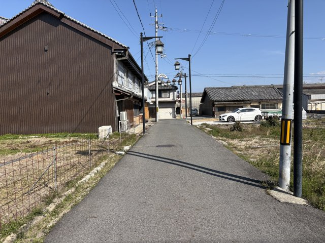 御所市都町の前面道路含む現地写真|前面道路含む現地写真です