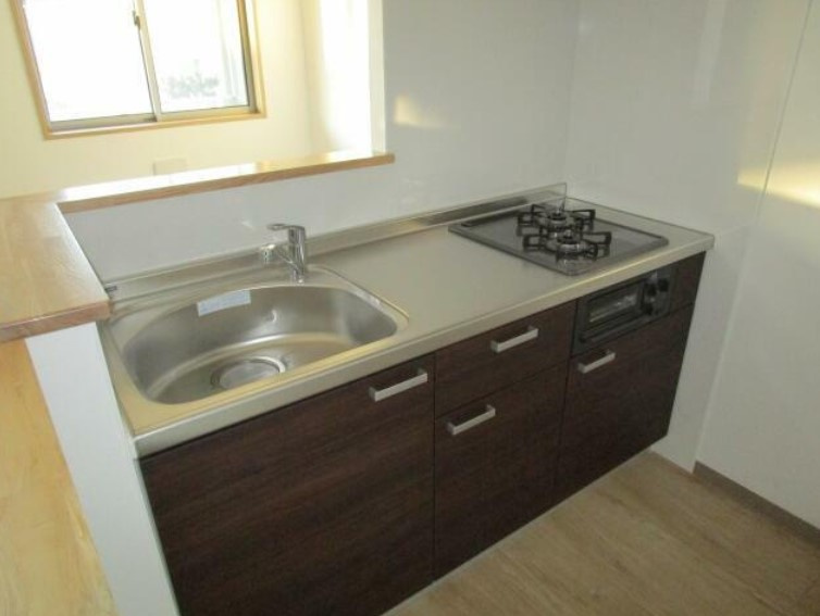 府中市多磨町１丁目の賃貸マンションのキッチン