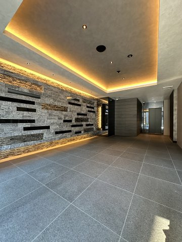 S-RESIDENCE難波西alterのロビー